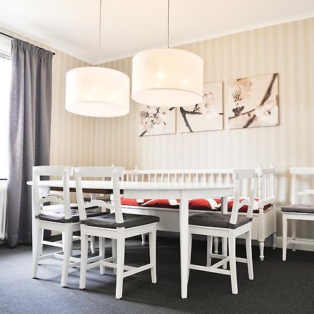 Fagerudd Konferens Hotel Enköping Buitenkant foto