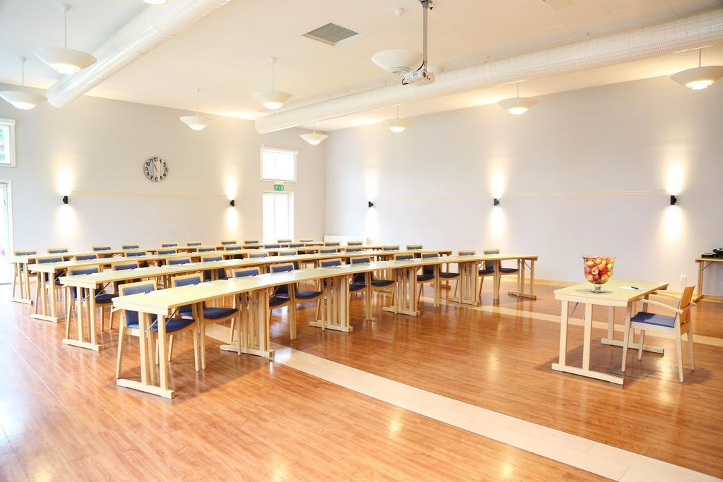 Fagerudd Konferens Hotel Enköping Buitenkant foto